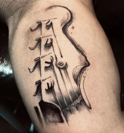 Yuri Ribeiro tattoo 030