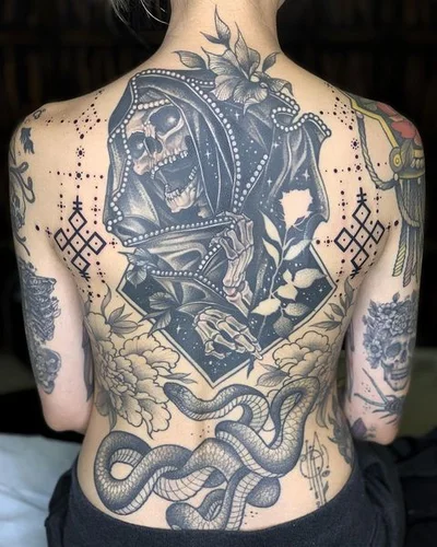 Yve Kang tattoo 032