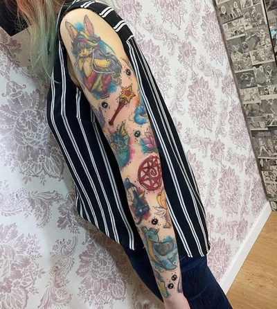 Zaina Luna tattoo 011