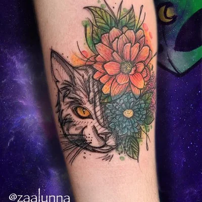 Zaina Luna tattoo 020