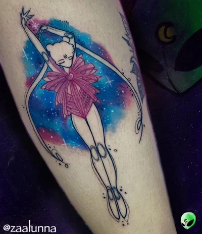 Zaina Luna tattoo 050