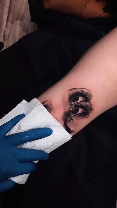 Zach Medbery tattoo 019