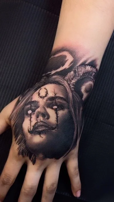Zach Medbery tattoo 044
