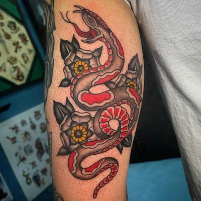 Zak McKinney tattoo 010