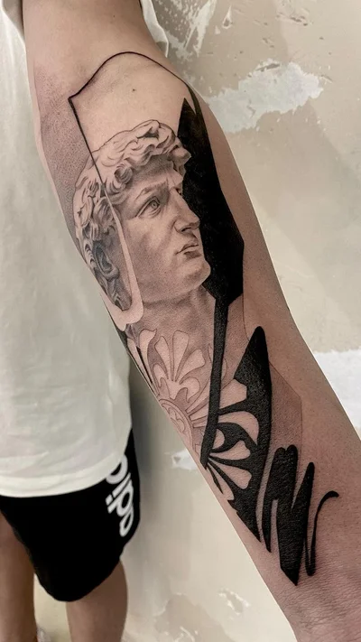 Matheus Izarias tattoo 007