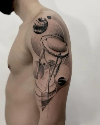 Matheus Izarias tattoo 010