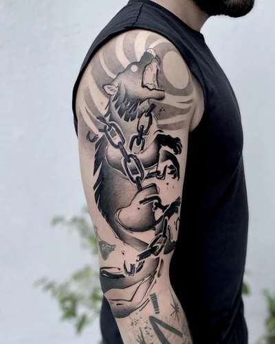 Matheus Izarias tattoo 017