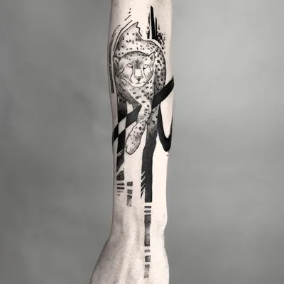 Matheus Izarias tattoo 021
