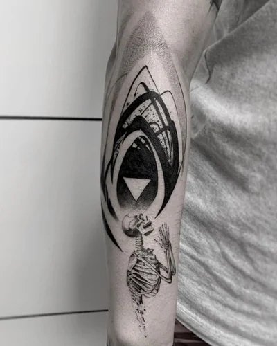 Matheus Izarias tattoo 033