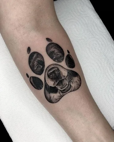 Zelia Ruiz tattoo 041