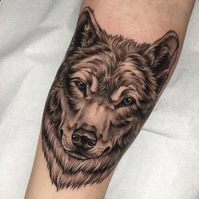 Zelia Ruiz tattoo 043