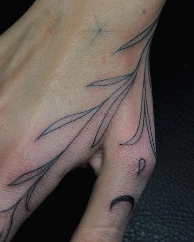 Евгения Ремова tattoo 022