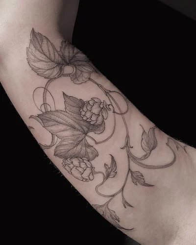 Евгения Ремова tattoo 023