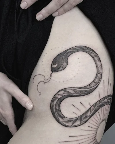 Евгения Ремова tattoo 032