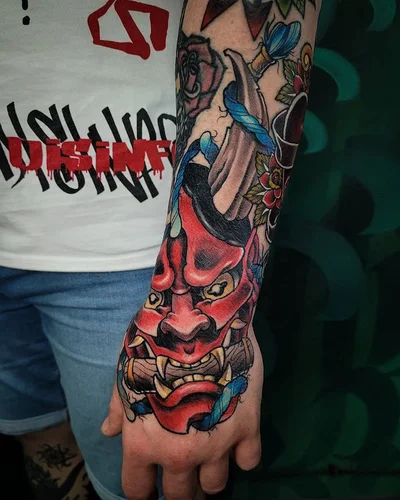 Zakhar HVG tattoo 011