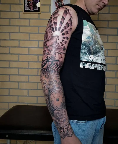 Zakhar HVG tattoo 034