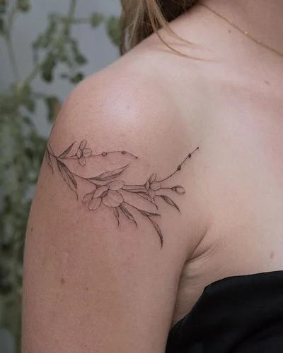 Zina Samoletova • Tattoo Artist tattoo 049
