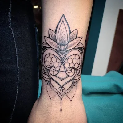 Zina tattoo 040