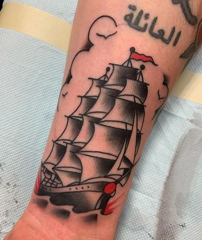 Zion Guzmán tattoo 050