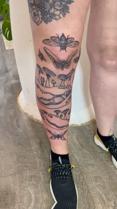 Zoe Bean tattoo 036