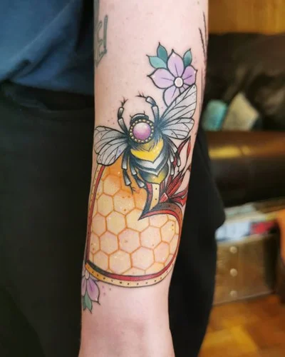 Zoe Fraser tattoo 009