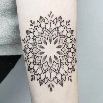 Zoe Fraser tattoo 025