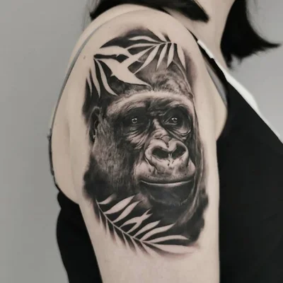 Zoe Fraser tattoo 028