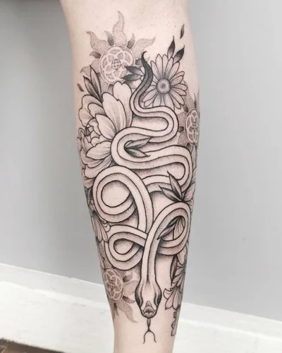 Zoe Fraser tattoo 029