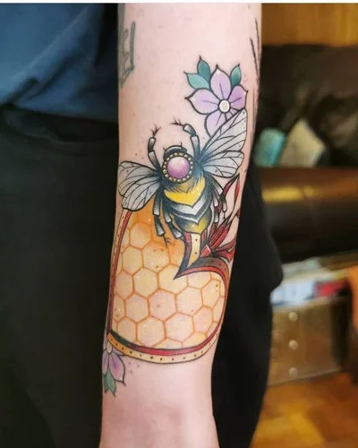 Zoe Fraser tattoo 048