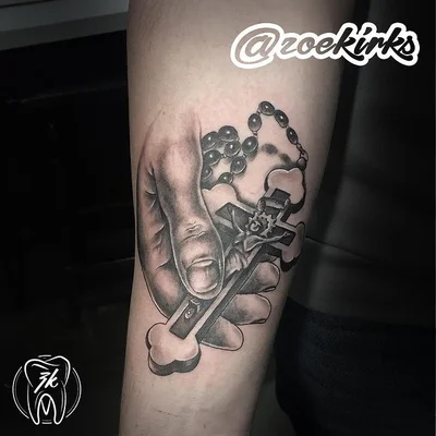 Zoe Kirkopoulos tattoo 001