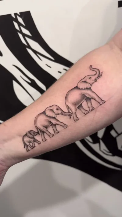 Zoe Kirkopoulos tattoo ig_022