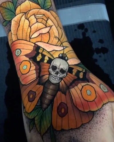 Zoe Lorraine tattoo 016